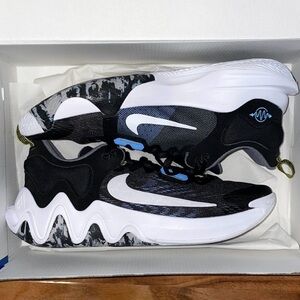 New in Box Men’s Nike Giannis Immortality 2 Basketball Shoe